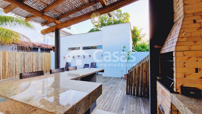 Refúgio Familiar em Porto Seguro c/ Piscina 4 Suítes e Wi-Fi