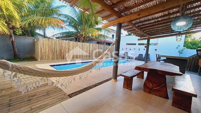 Refúgio Familiar em Porto Seguro c/ Piscina 4 Suítes e Wi-Fi