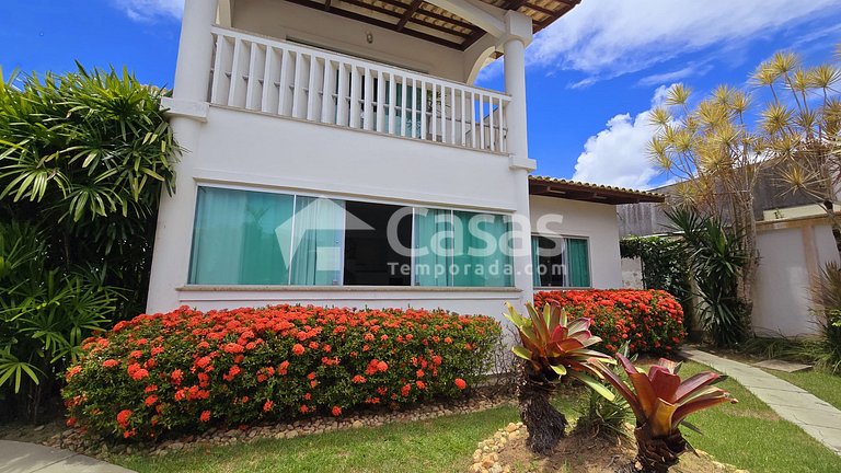Casa em Condomínio Fechado com Segurança 24h