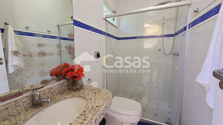 Casa em Condomínio Fechado com Segurança 24h