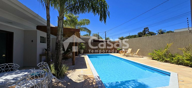 with a swimming pool and a gourmet area in PSeguro