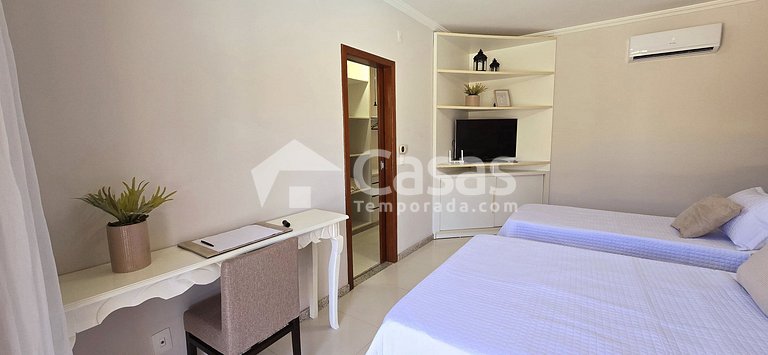 Comfort and luxury: 2 suites with private pool