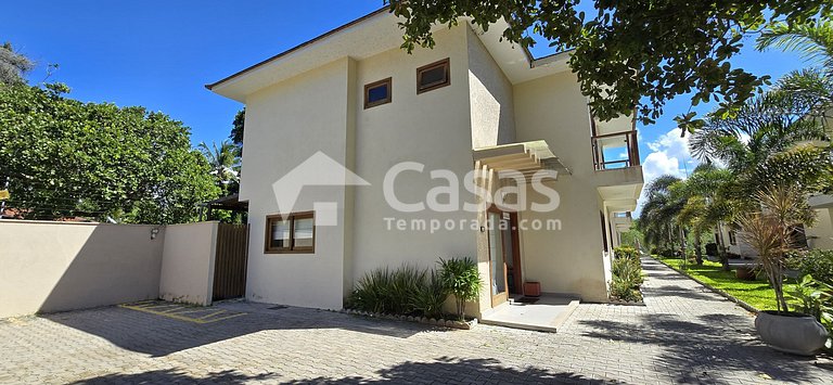 Hospedagem Arraial d'Ajuda a 150 metros da estada da balsa