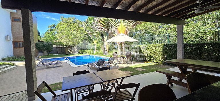 Duplex com 3 quartos em Arraial d’Ajuda Araçaípe