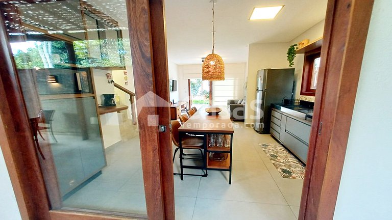 Your Retreat in Arraial d’Ajuda with Pool