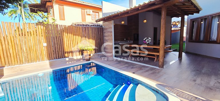 Family House with Pool and Gourmet Area