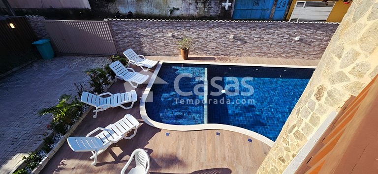 Family House with Pool and Gourmet Area