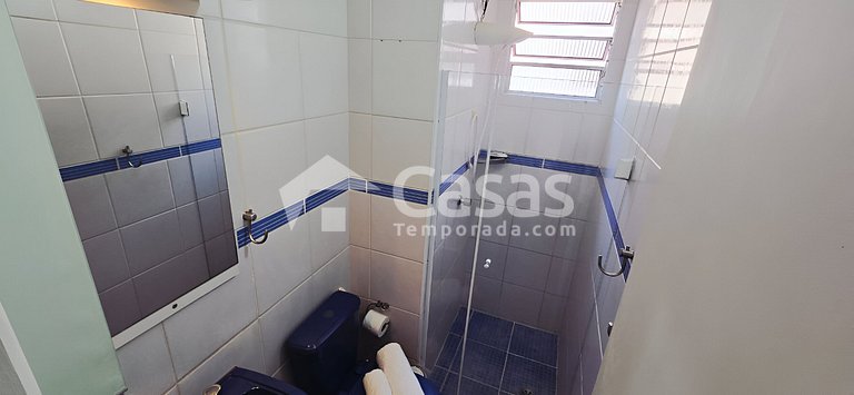 Com uma vaga de estacionamento e portaria 24 horas