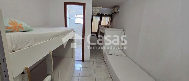 Con 8 suites para familiares y amigos en la playa.