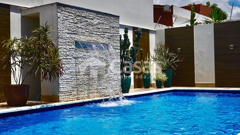 Casa en urbanización cerrada con 3 suites en Porto Seguro