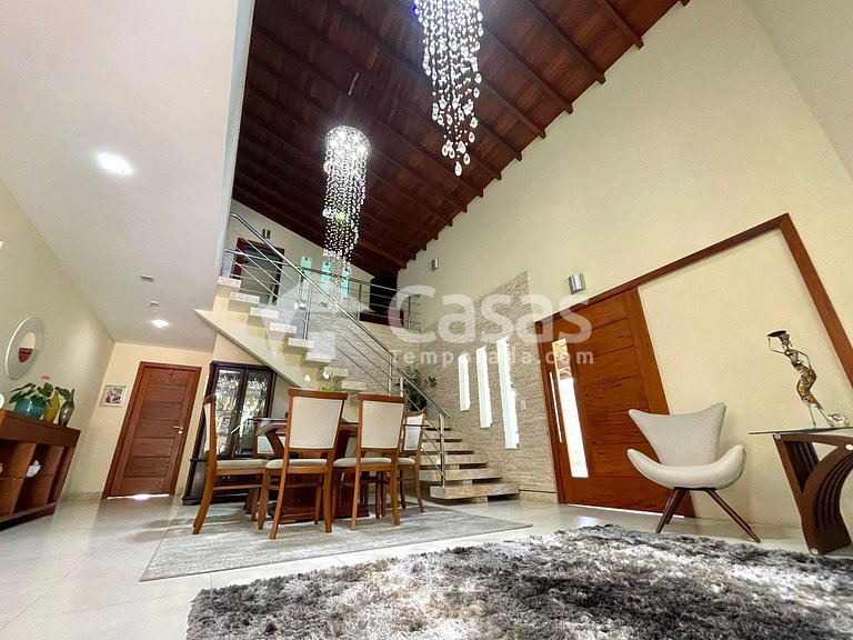 House in a gated community with 3 suites in Porto Seguro