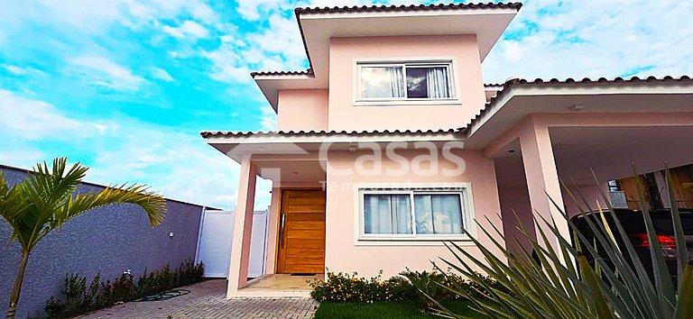 House with pool and barbecue area, 24-hour security