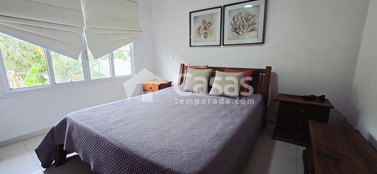 Duplex facing the pool, 100m from Taperapuan Beach.