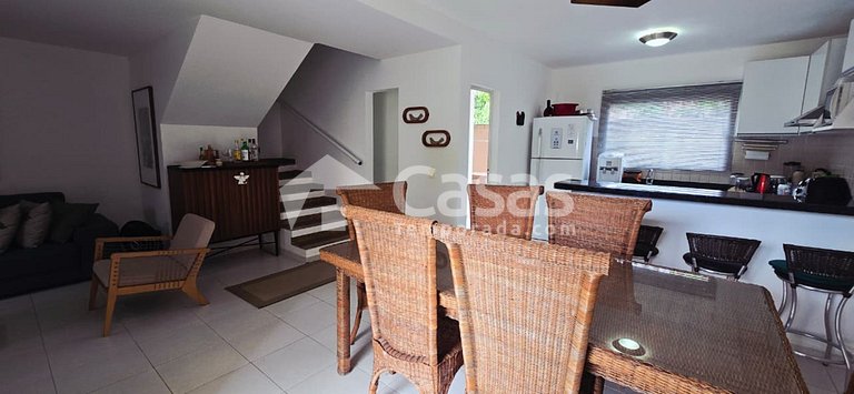 Duplex facing the pool, 100m from Taperapuan Beach.