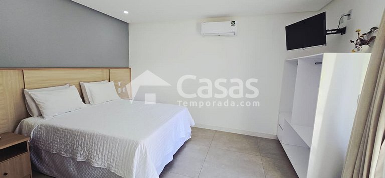 Apartments 50m from Mutá Beach