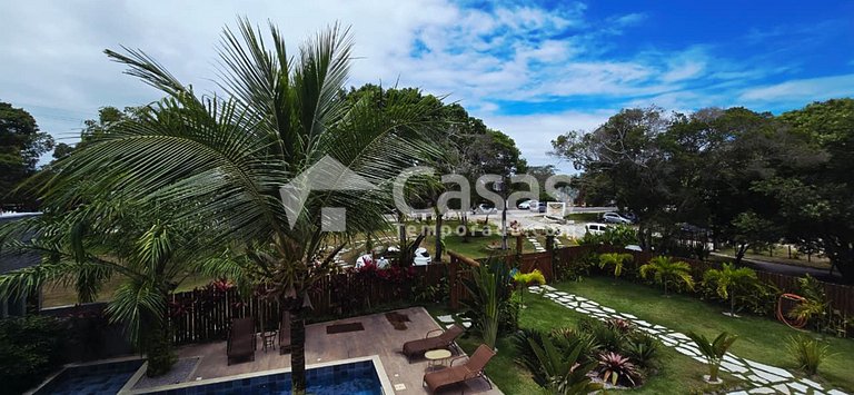 50 metros da praia. Piscina. Café da manhã. O lugar ideal