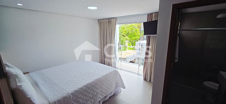 Stay in the most privileged spot on Mutá Beach.