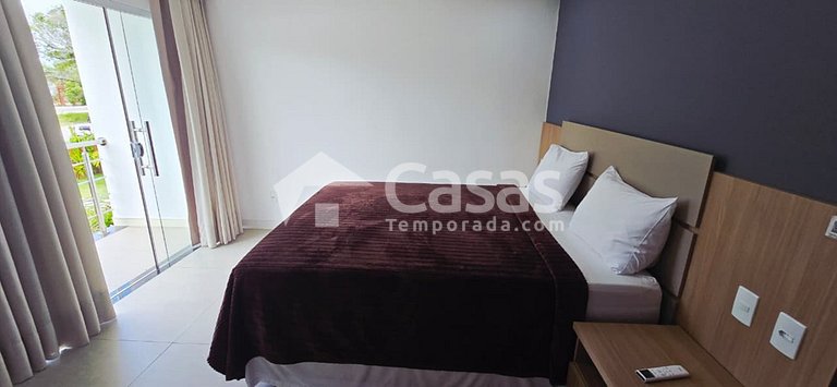 Aptos Frente à Piscina a 50m da Praia do Mutá