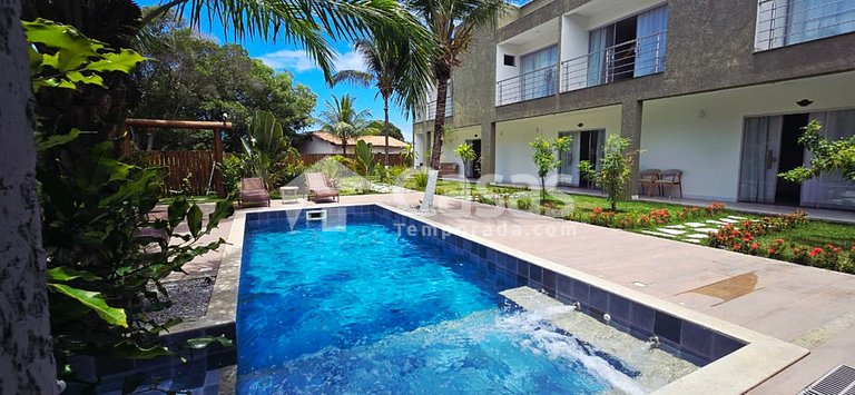 50 metros da praia. Piscina. Café da manhã. O lugar ideal