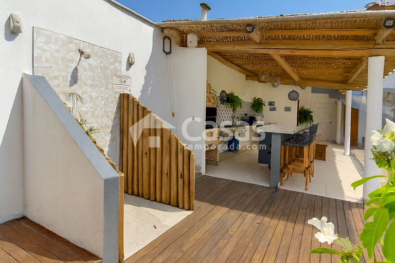 Family Retreat in Porto Seguro with Pool, 4 Bedrooms and Wi-