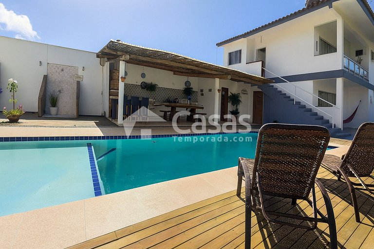 Family Retreat in Porto Seguro with Pool, 4 Bedrooms and Wi-