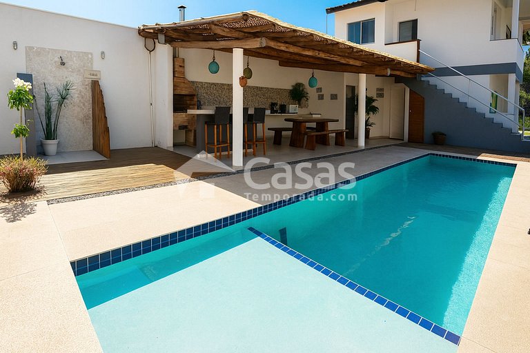 Family Retreat in Porto Seguro with Pool, 4 Bedrooms and Wi-