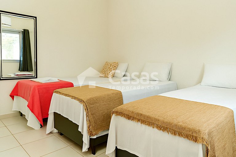 Family Retreat in Porto Seguro with Pool, 4 Bedrooms and Wi-