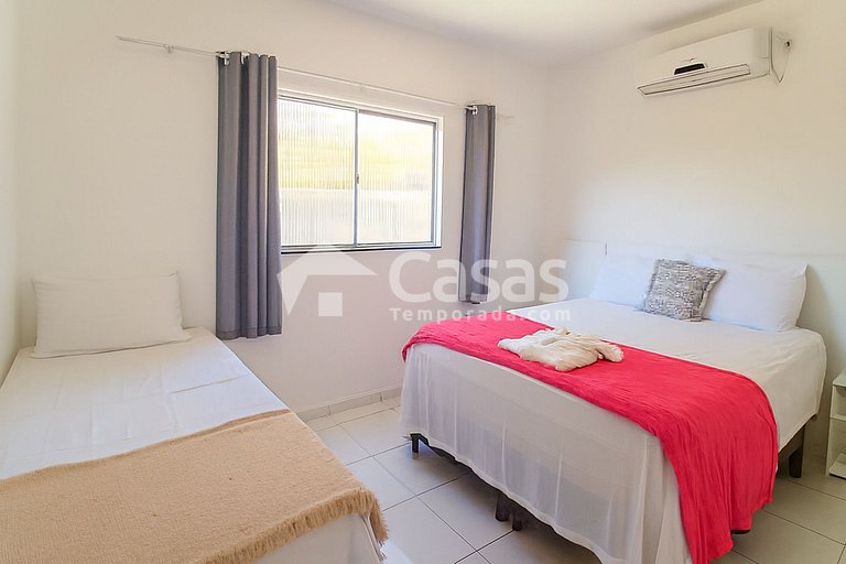 Family Retreat in Porto Seguro with Pool, 4 Bedrooms and Wi-