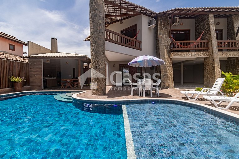 A 600 m da Praia do Mundaí e Perto da Toa Toa