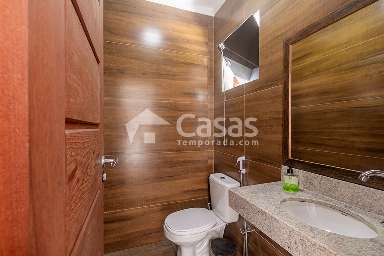 A 600 m da Praia do Mundaí e Perto da Toa Toa