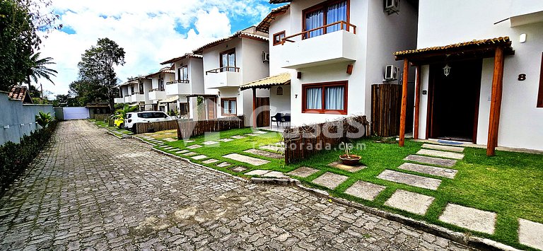 Casa com piscina privativa e churrasqueira