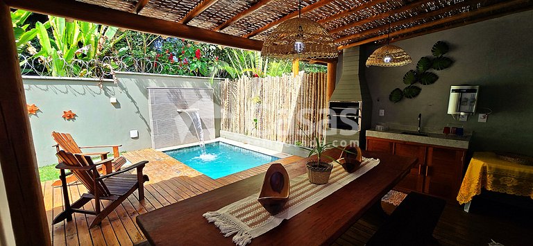 Casa com piscina privativa e churrasqueira