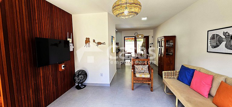 Casa com piscina privativa e churrasqueira