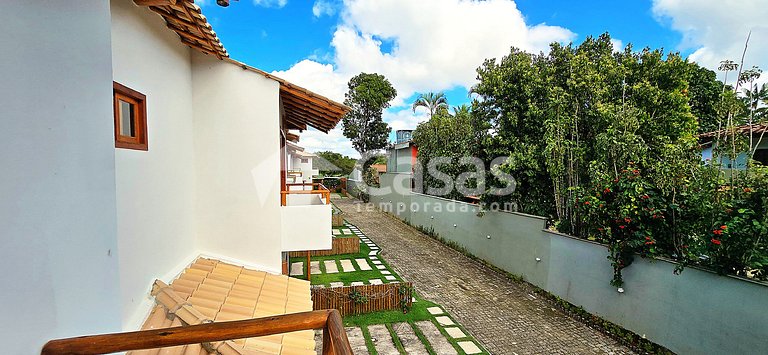 Casa com piscina privativa e churrasqueira