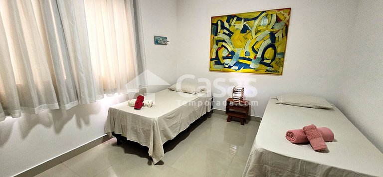 Acomodando confortavelmente até 6 pessoas em Coroa vermelha