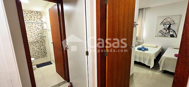 Acomodando confortavelmente até 6 pessoas em Coroa vermelha