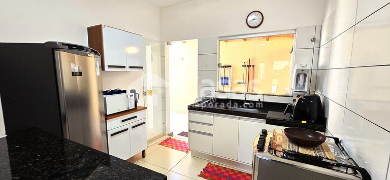 Casa Térrea 950m da Praia Taperapuan | 2 Suítes