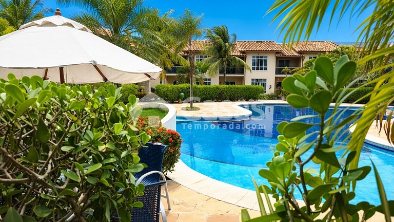 Duplex facing the pool, 100m from Taperapuan Beach.