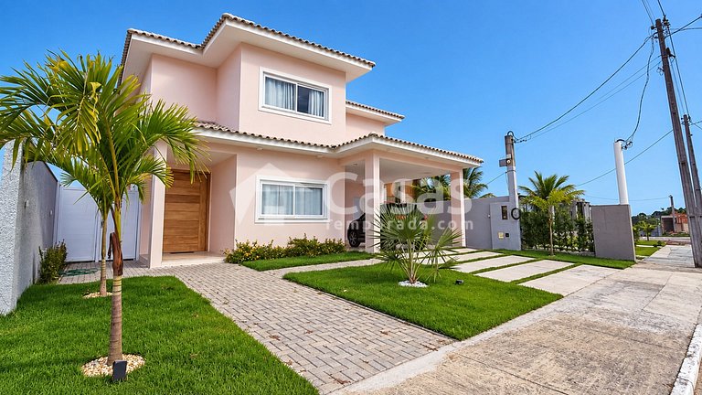 House with pool and barbecue area, 24-hour security