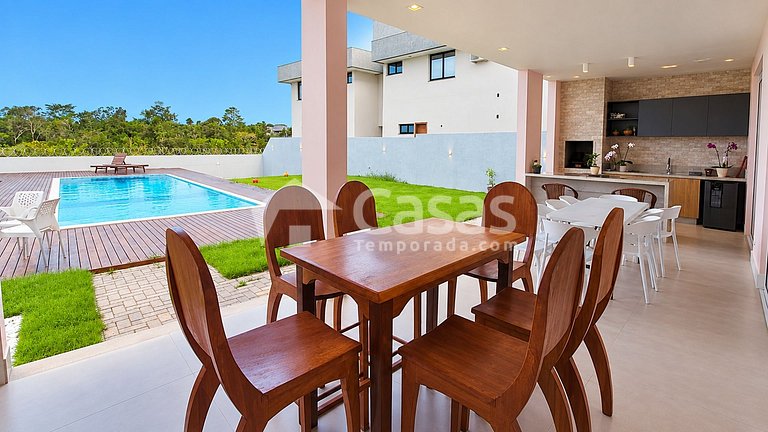 Casa Moderna com Piscina 10×5 em Condomínio de Alto Padrão