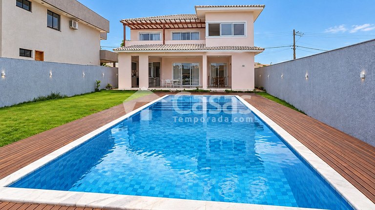 House with pool and barbecue area, 24-hour security