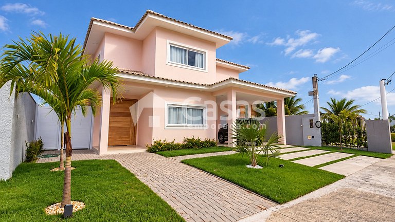 House with pool and barbecue area, 24-hour security