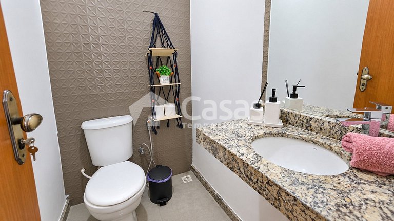 Duplex com 2 suítes e churrasqueira em Taperapuan
